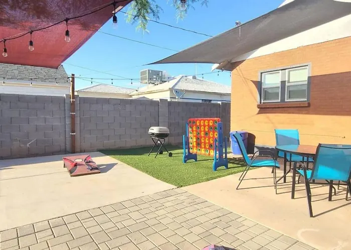Charming Downtown Historic Patio Apartament *